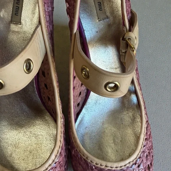 Miu Miu Vintage woven leather Mary Jane pumps. Size 38.5 - Picture 10 of 11